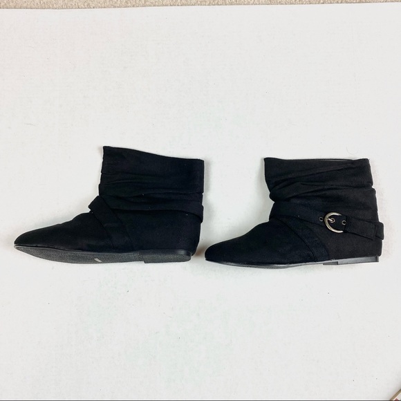Bamboo Black Suede Round Toe Booties - Picture 3 of 11